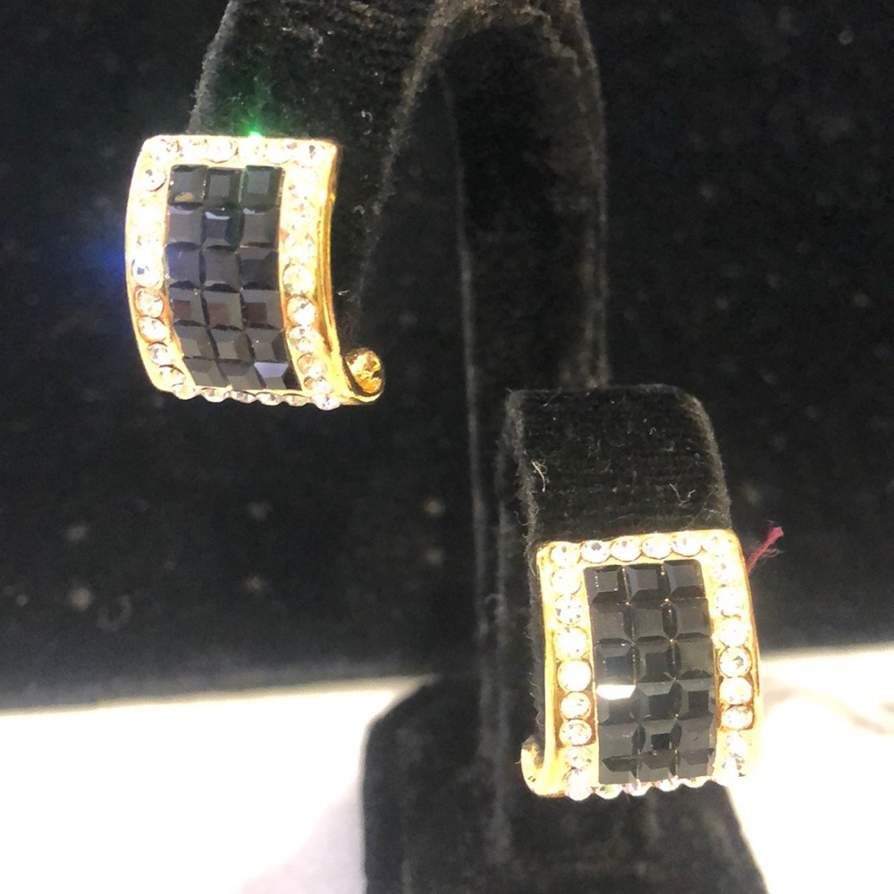 Cubic Zirconia Rectangular Designer Jarin Clip On Earrings-Boutique